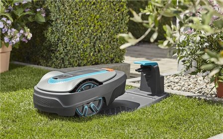 Gecomprimeerd naar voren gebracht eend Gardena R70Li robotmaaier - RoboHome