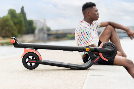 www.robohome.nl - Segway Ninebot Kickscooter ES1LD