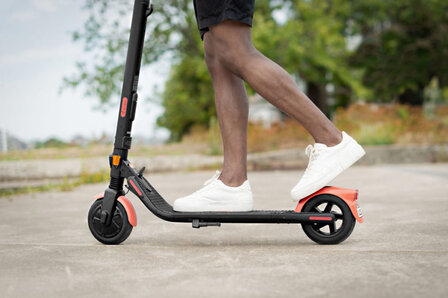 www.robohome.nl - Segway Ninebot Kickscooter ES1LD