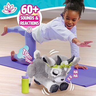 FurReal Daisy the Yoga Goat &ndash; Interactief knuffeldier vol yoga-pret