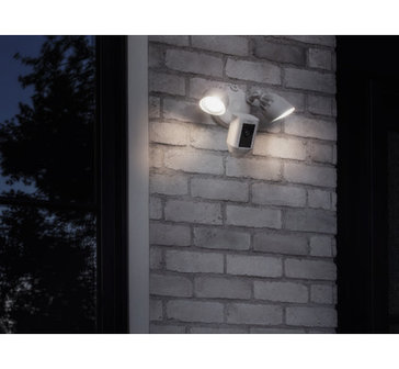 RoboHome Ring Floodlight Cam White