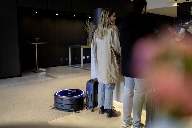 Kärcher KIRA CV 50 | RoboHome