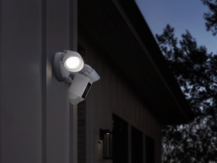 RoboHome Ring Floodlight Cam zwart